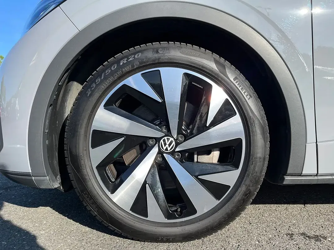 Volkswagen ID.5 Pro - Thumbnail 9