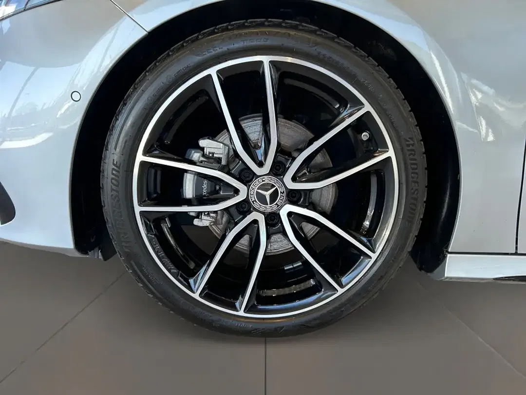 Mercedes-Benz A 200 AUT AMG MBUX Night - Thumbnail 8