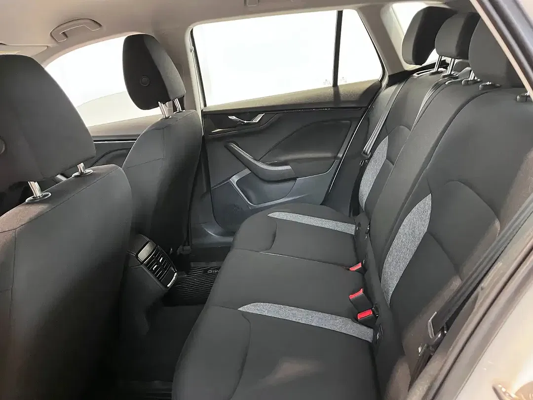 Skoda Kamiq 1.0 AUT Active - Thumbnail 8