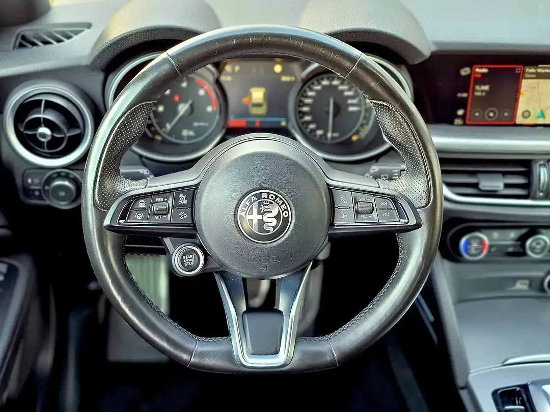 Alfa Romeo Stelvio 2.2 16V Diesel 4x4 Veloce - Thumbnail 15