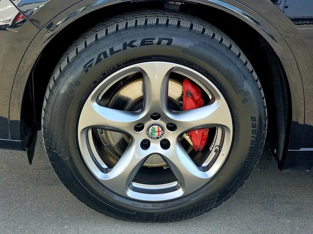 Alfa Romeo Stelvio 2.2 16V Diesel 4x4 Veloce - Thumbnail 5