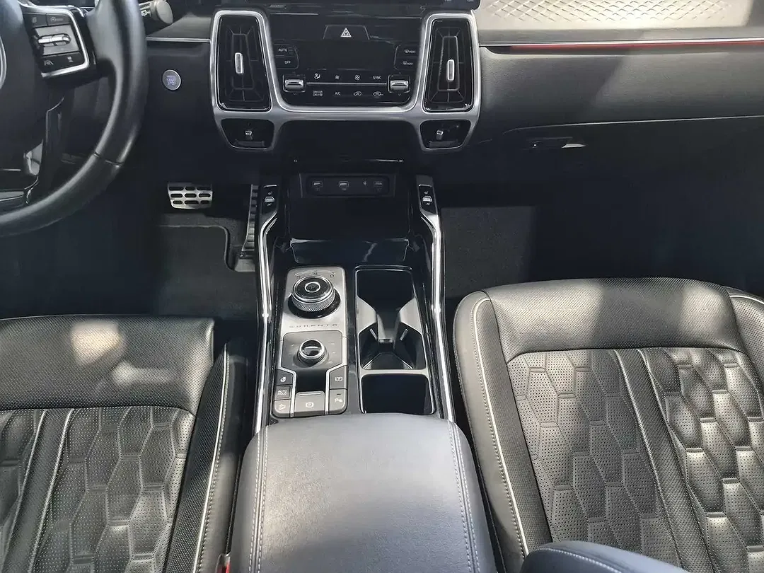 Kia Sorento 1.6 T-GDI Hybrid 4WD - Thumbnail 12