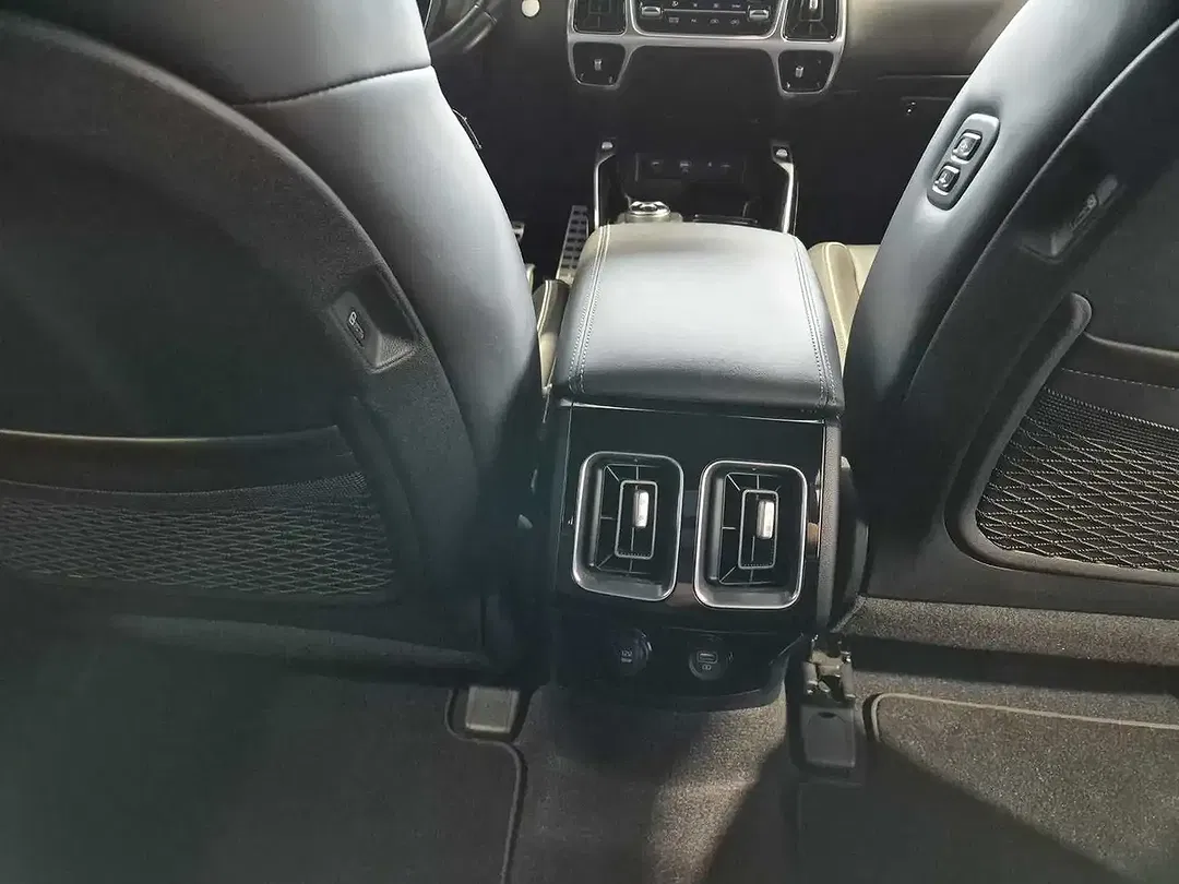 Kia Sorento 1.6 T-GDI Hybrid 4WD - Thumbnail 13