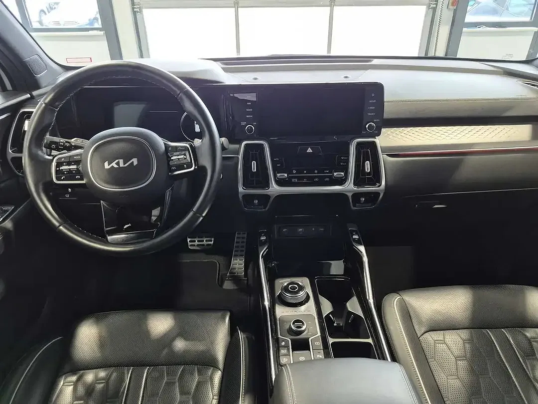 Kia Sorento 1.6 T-GDI Hybrid 4WD - Thumbnail 9
