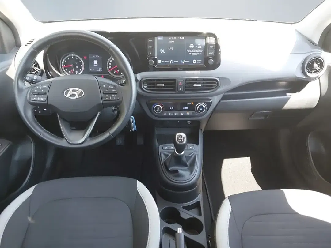 Hyundai i10 Trend - Thumbnail 10