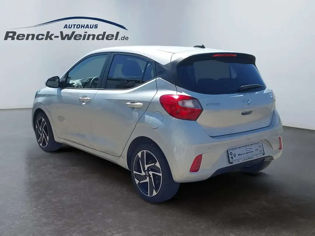 Hyundai i10 Trend - Thumbnail 3