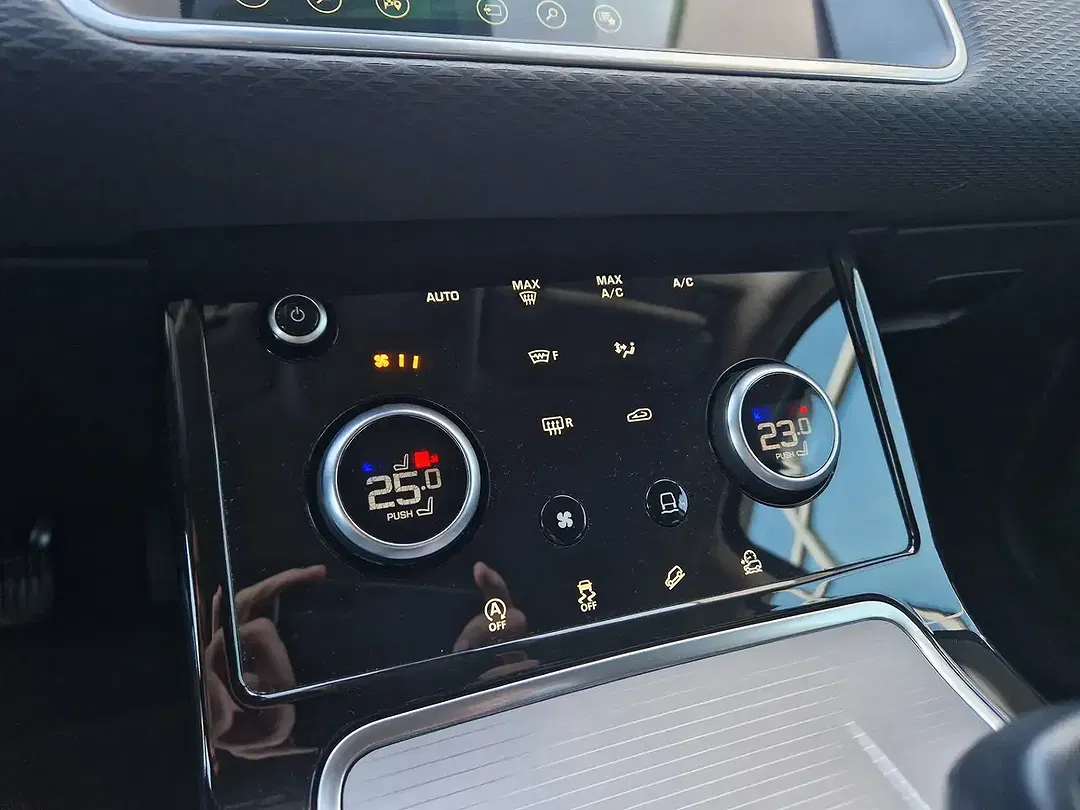 Land Rover Range Rover Evoque 2.0 - Thumbnail 11