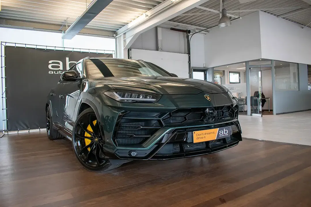 Lamborghini Urus V8 Twin-Turbo - Thumbnail 4