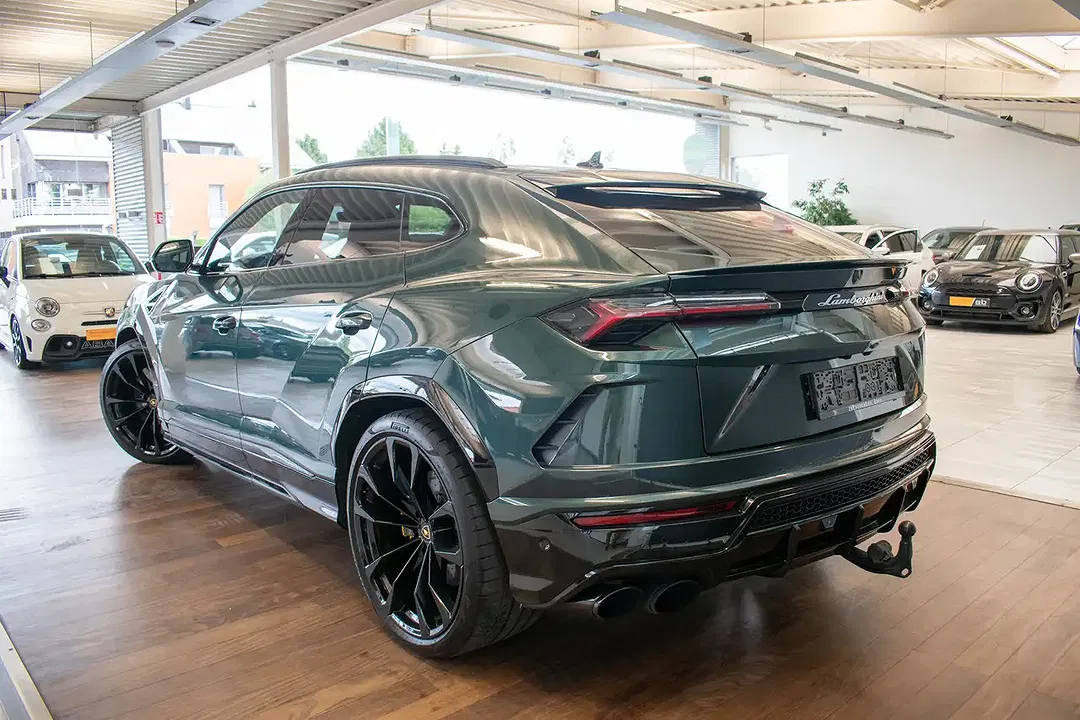 Lamborghini Urus V8 Twin-Turbo - Thumbnail 5