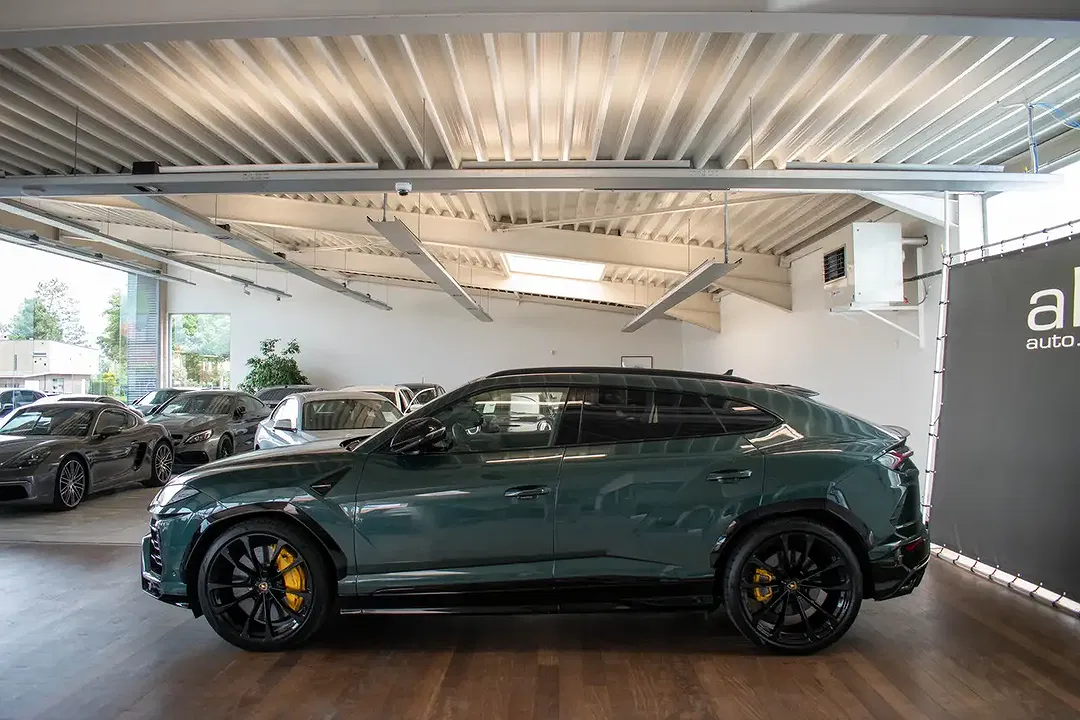 Lamborghini Urus V8 Twin-Turbo - Thumbnail 6