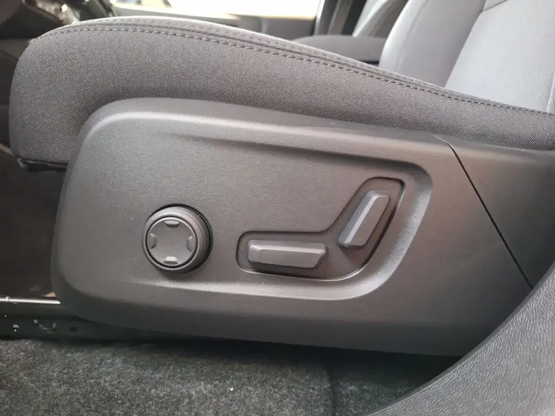Volvo EX40 Single Motor Plus Dark - foto 15