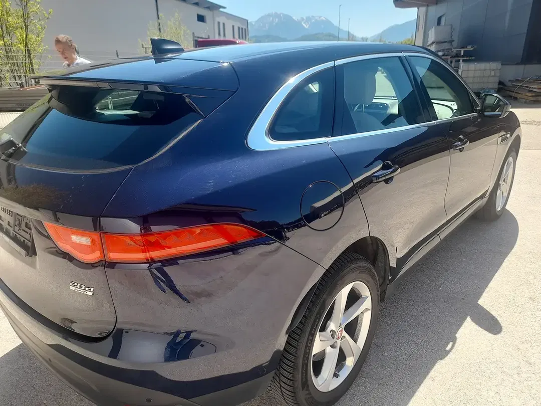 Jaguar F-Pace 20d 4x4 Prestige - Thumbnail 5