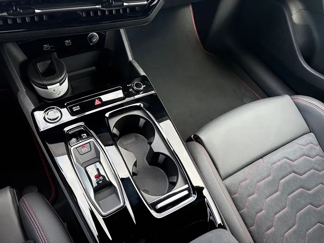 Audi A6 e-tron performance Avant - Thumbnail 13