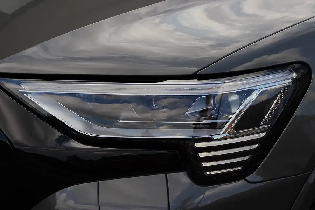 Audi SQ8 e-tron - Thumbnail 3