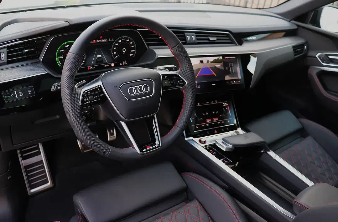Audi SQ8 e-tron - Thumbnail 6