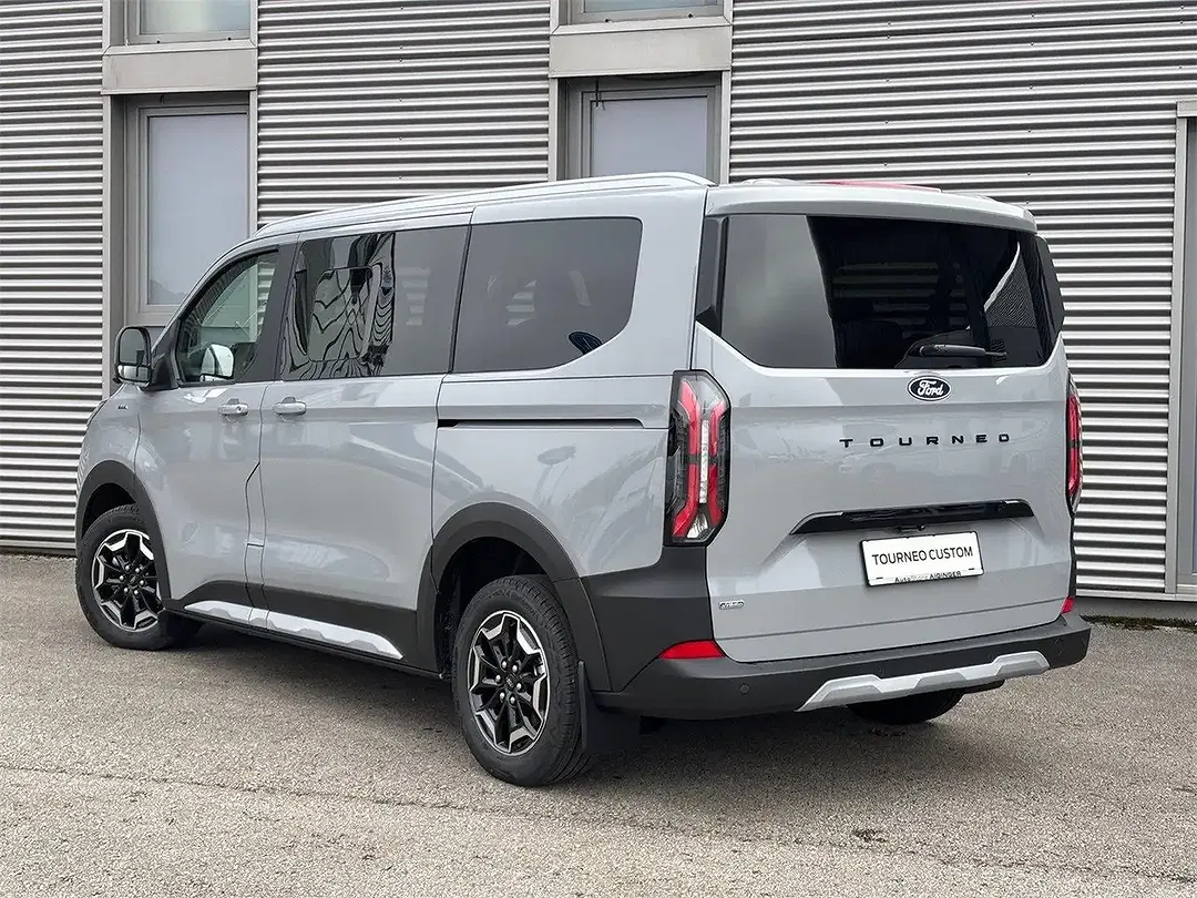 Ford Tourneo Custom PHEV Active - Thumbnail 3