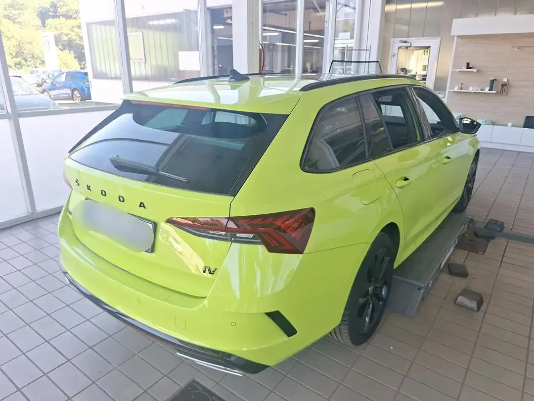 Skoda Octavia iV vRS Combi - Thumbnail 6