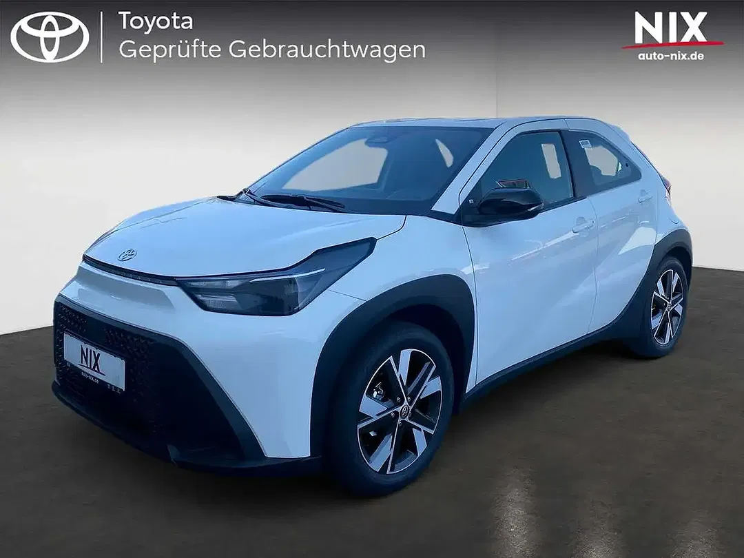 Toyota Aygo X 1.5 Hybrid Active - foto 1