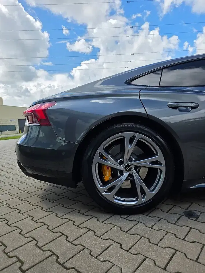 Audi e-tron GT quattro Matrix LED - Thumbnail 14