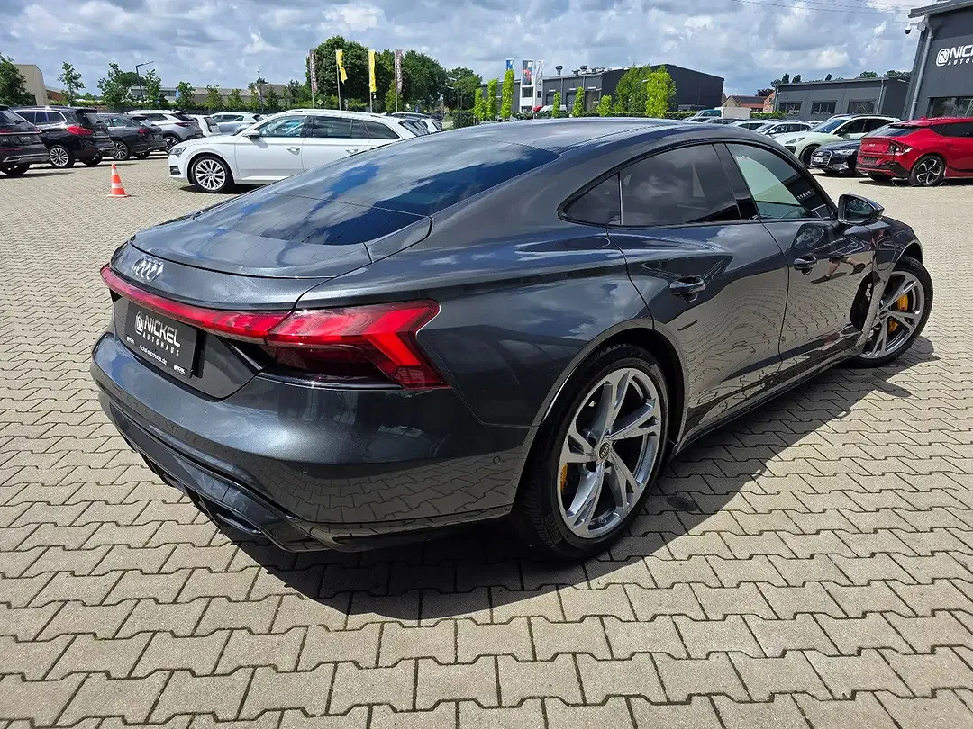 Audi e-tron GT quattro Matrix LED - Thumbnail 3