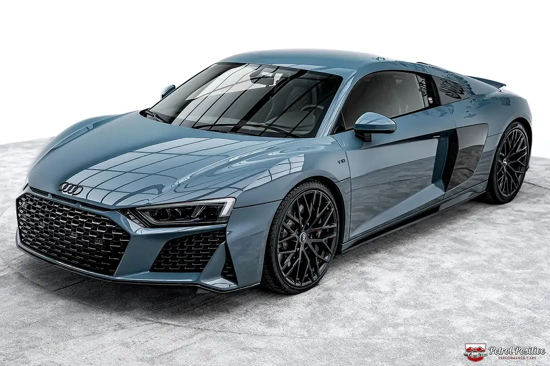 Audi R8 5.2 V10 FSI quattro - Thumbnail 12