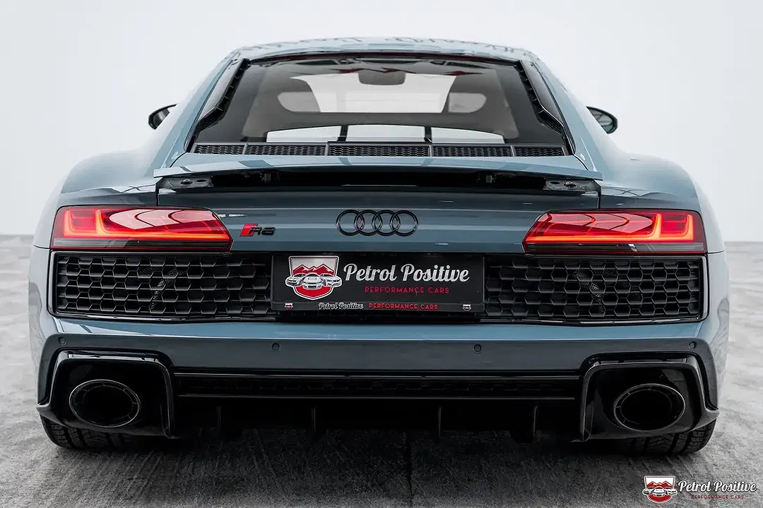 Audi R8 5.2 V10 FSI quattro - Thumbnail 23