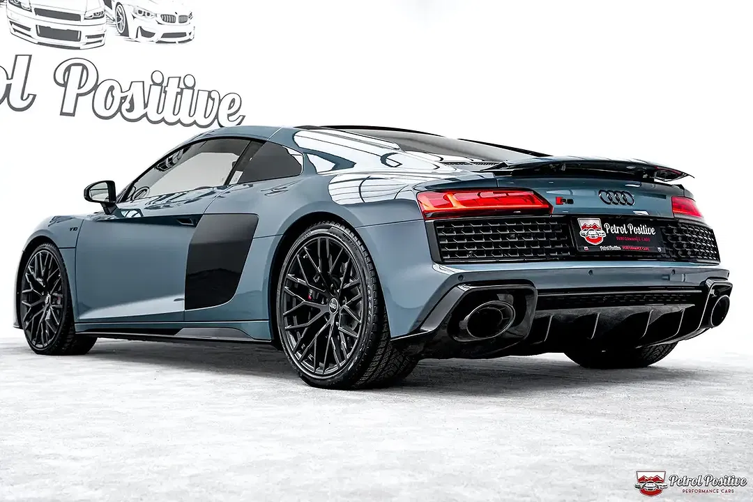 Audi R8 5.2 V10 FSI quattro - Thumbnail 27