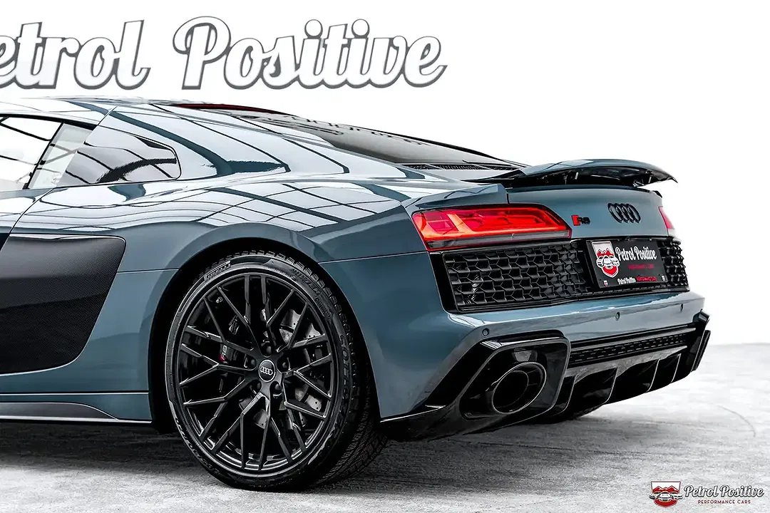 Audi R8 5.2 V10 FSI quattro - Thumbnail 29