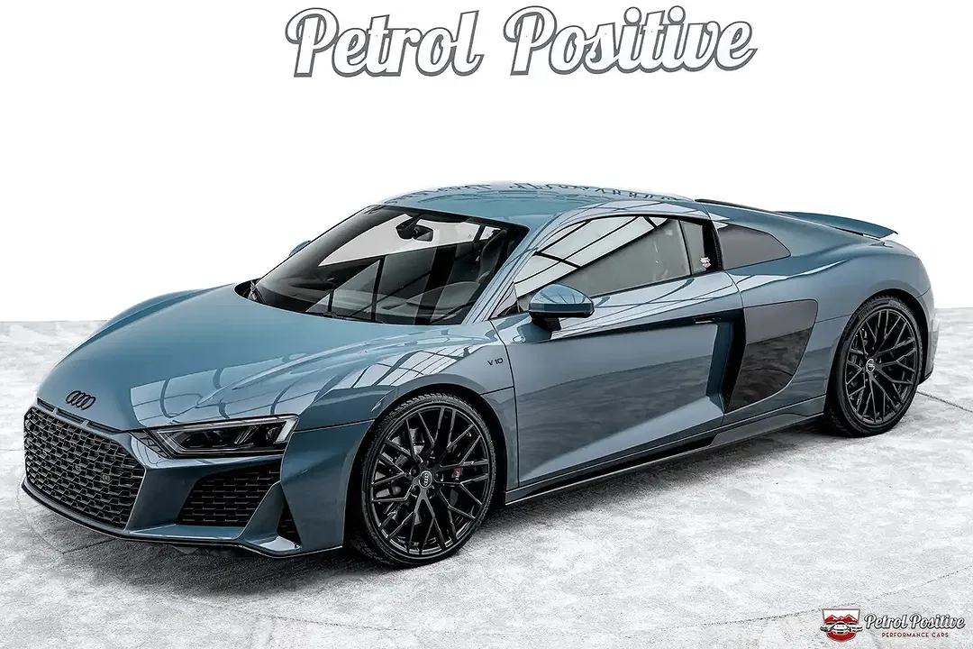 Audi R8 5.2 V10 FSI quattro - Thumbnail 3