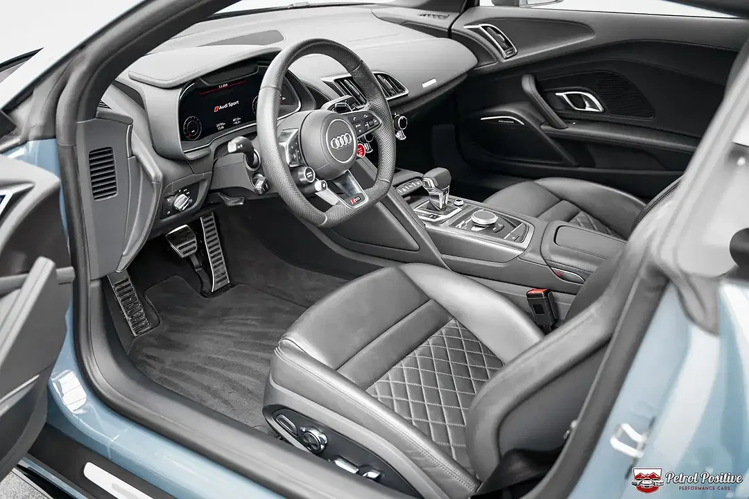 Audi R8 5.2 V10 FSI quattro - Thumbnail 35