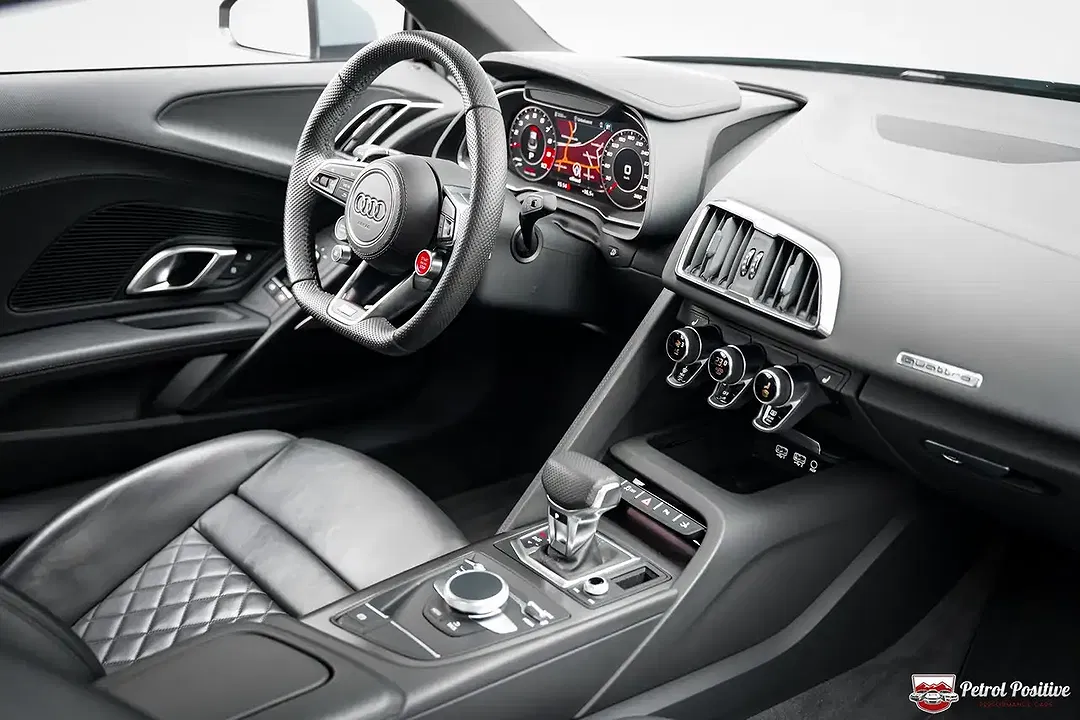 Audi R8 5.2 V10 FSI quattro - Thumbnail 47