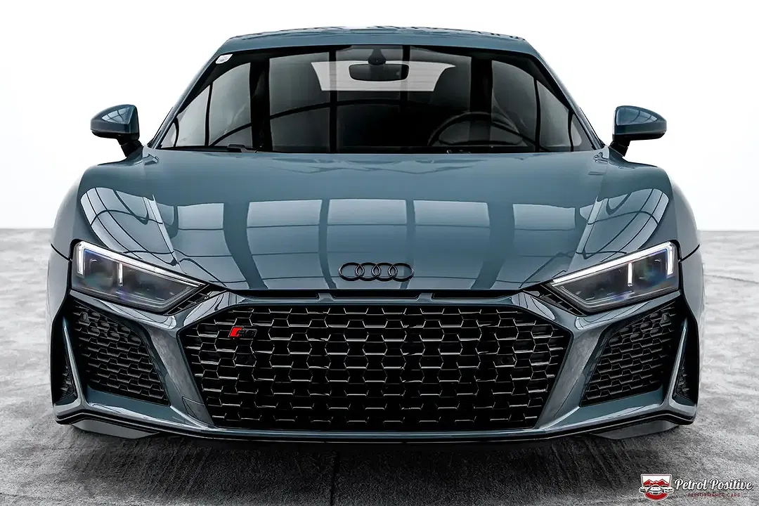 Audi R8 5.2 V10 FSI quattro - Thumbnail 9