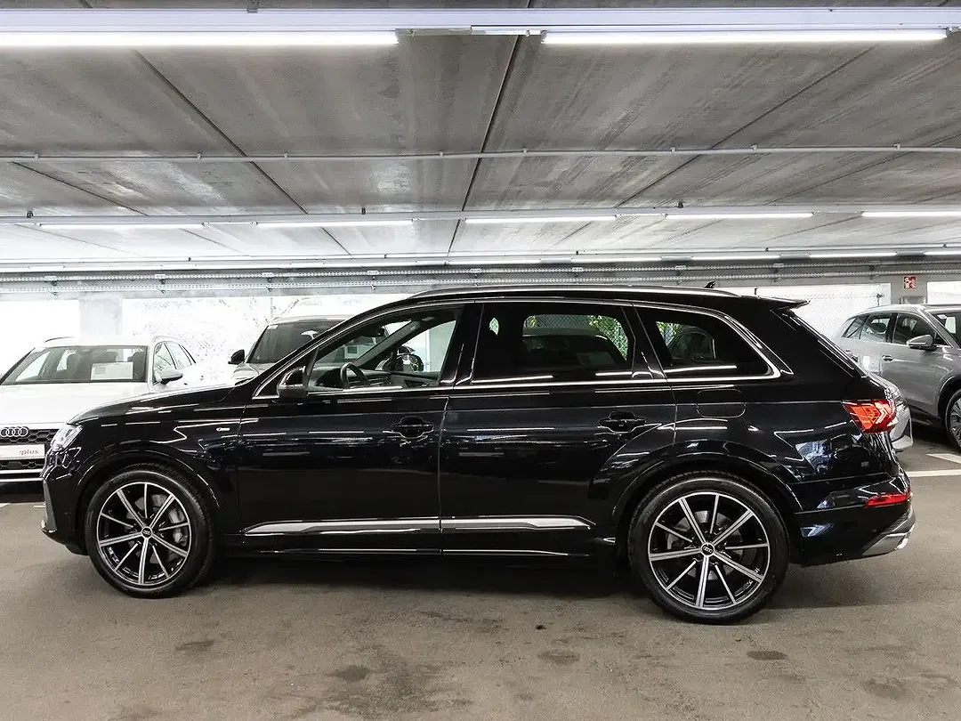 Audi Q7 55 TFSI e quattro S line - Thumbnail 4