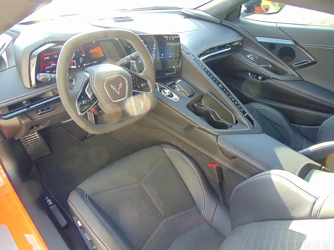 Corvette C8 Convertible 3LT - Thumbnail 7