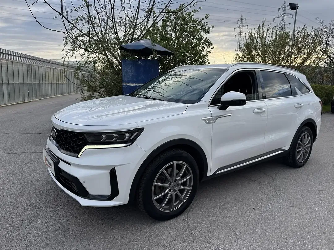 Kia Sorento 4WD - Thumbnail 4