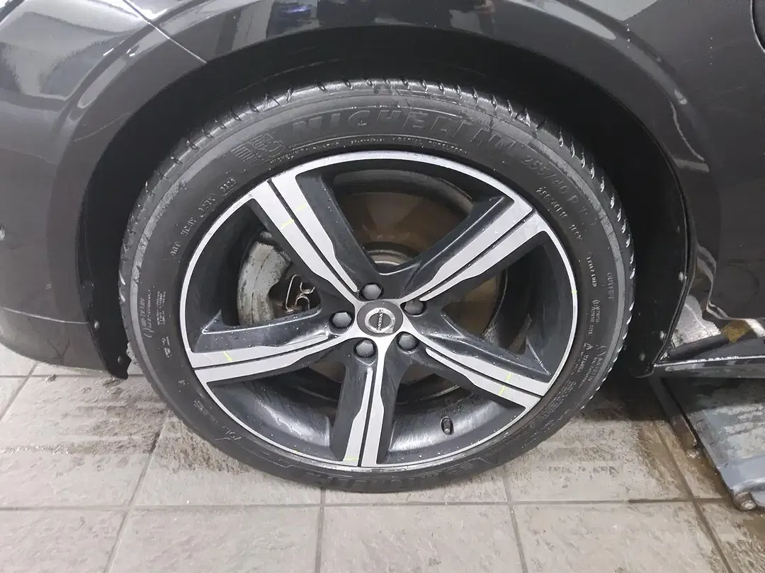 Volvo S90 T8 Hybrid AWD R-Design - Thumbnail 11