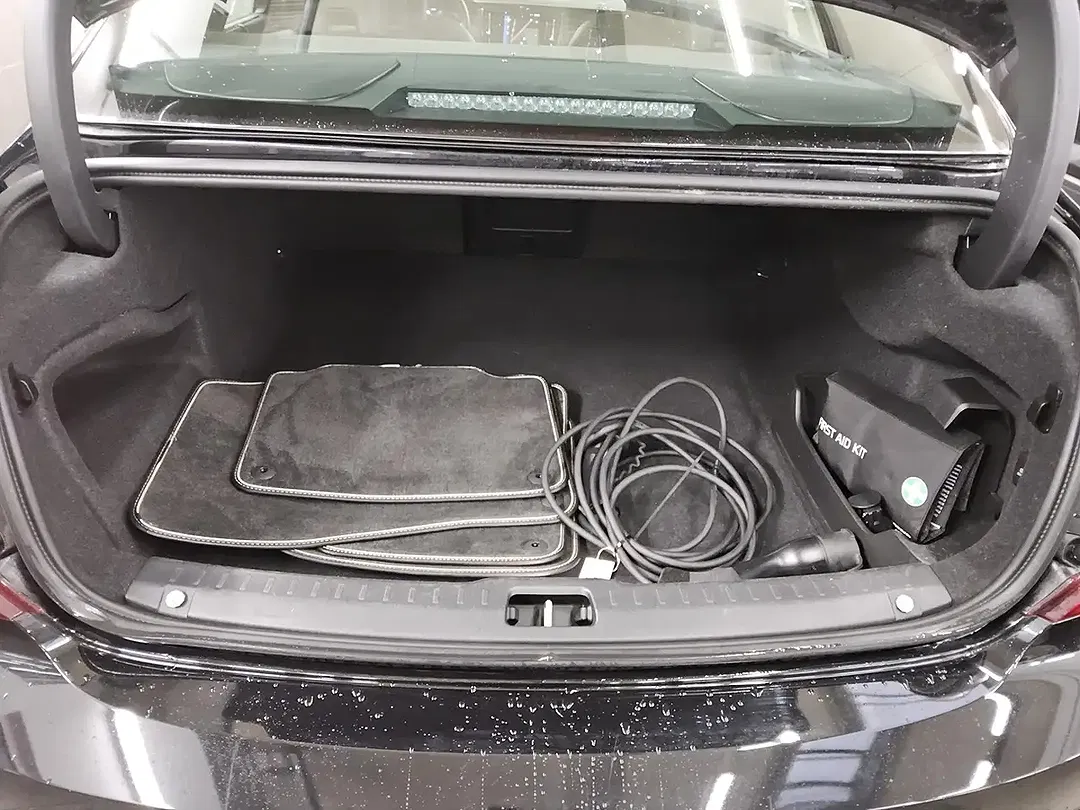 Volvo S90 T8 Hybrid AWD R-Design - Thumbnail 12
