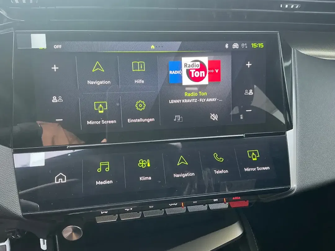 Peugeot 408 136 Hybrid GT - Thumbnail 10