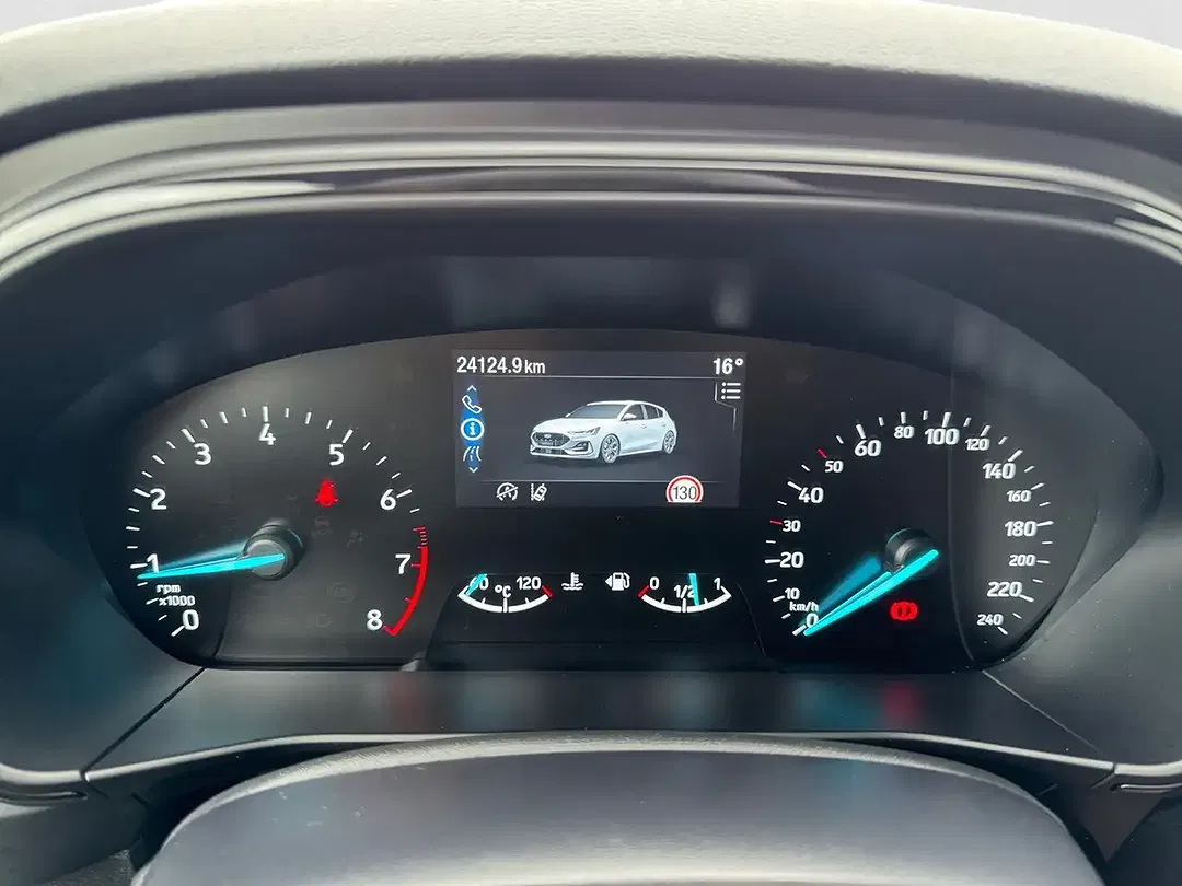 Ford Focus ST-Line - Thumbnail 12