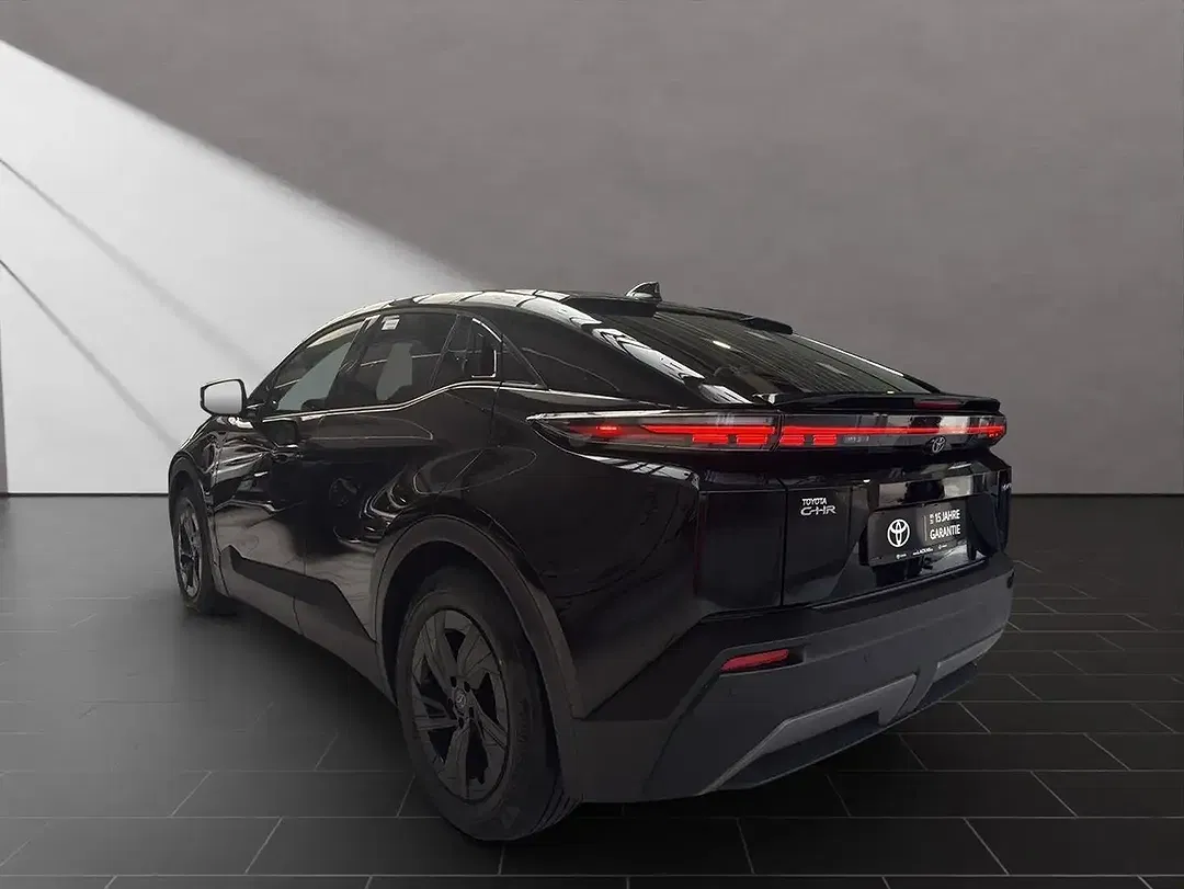 Toyota C-HR Teamplayer - Thumbnail 3