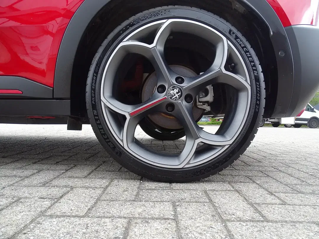 Alfa Romeo Junior BEV Elettrica Veloce - Thumbnail 11