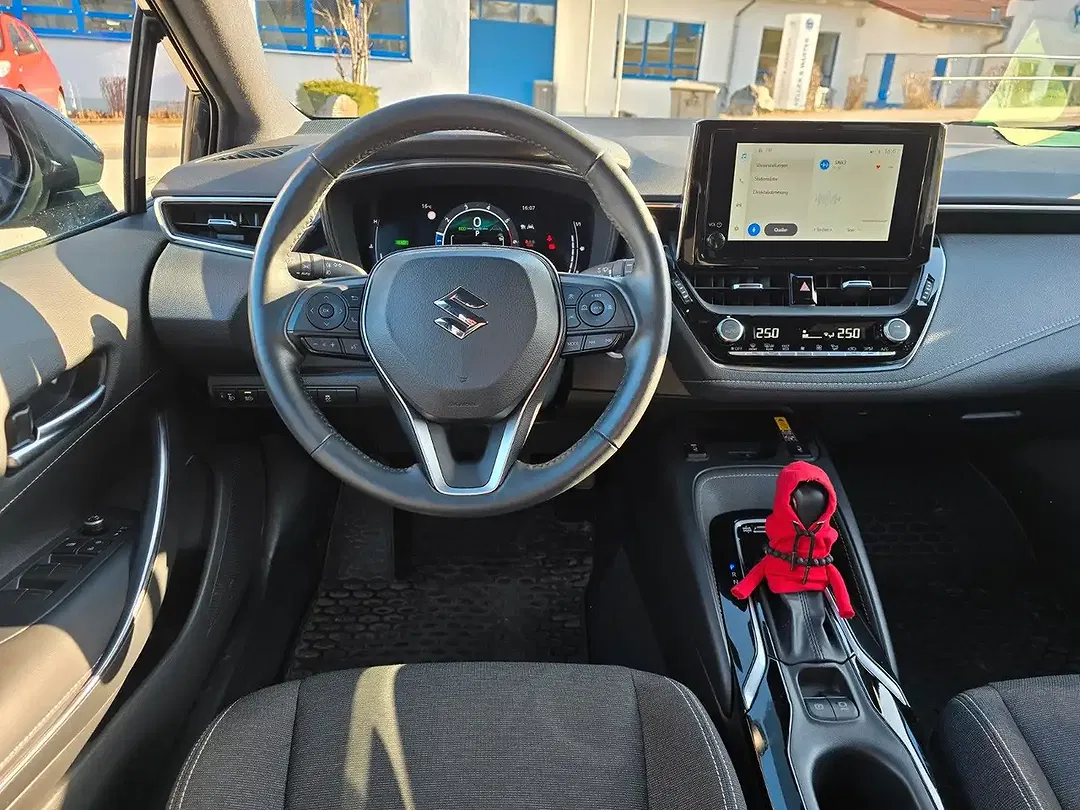 Suzuki Swace 1.8 CVT Comfort+ - foto 15