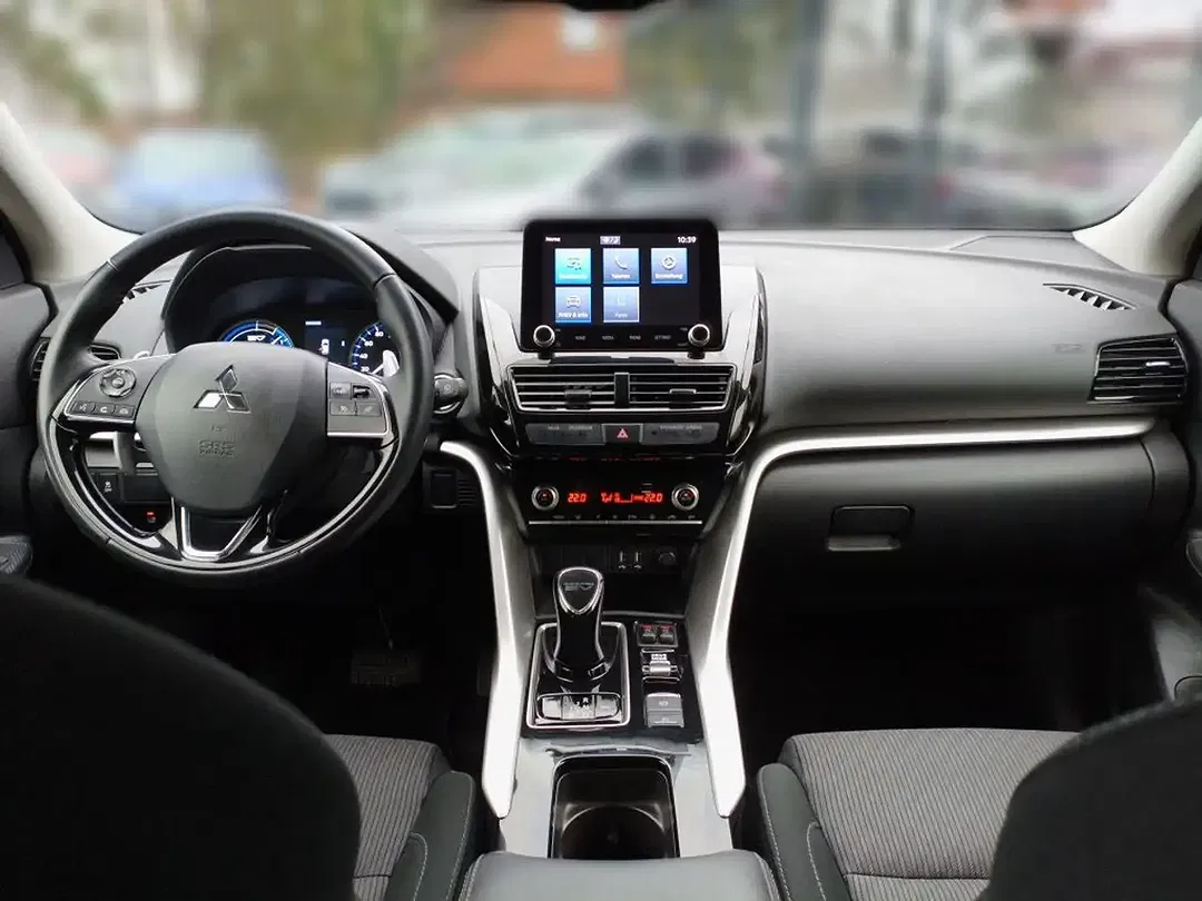 Mitsubishi Eclipse Cross PHEV Hybrid 4WD Basis - Thumbnail 10