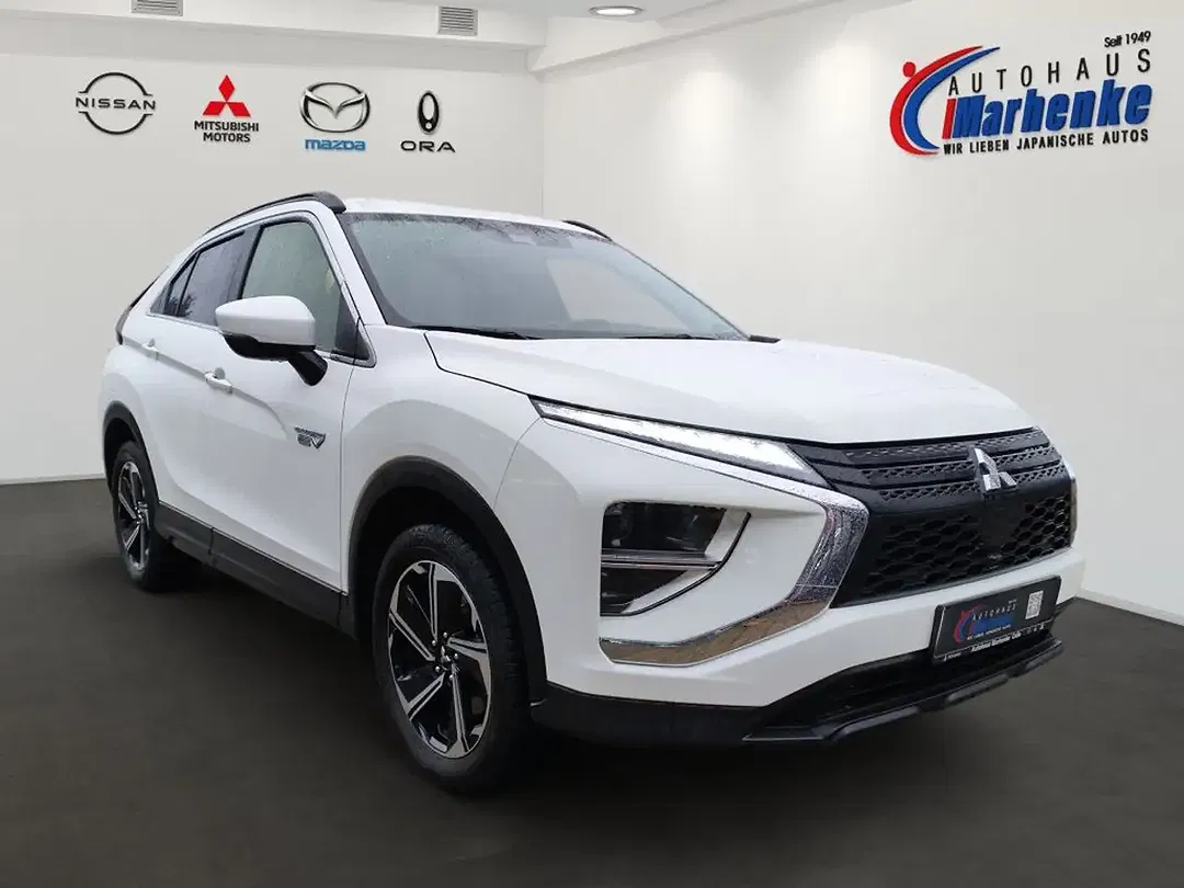 Mitsubishi Eclipse Cross PHEV Hybrid 4WD Basis - foto 2