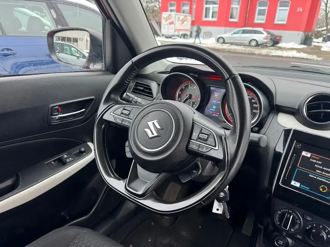 Suzuki Swift Hybrid 1.2 Dualjet Comfort+ - Thumbnail 13