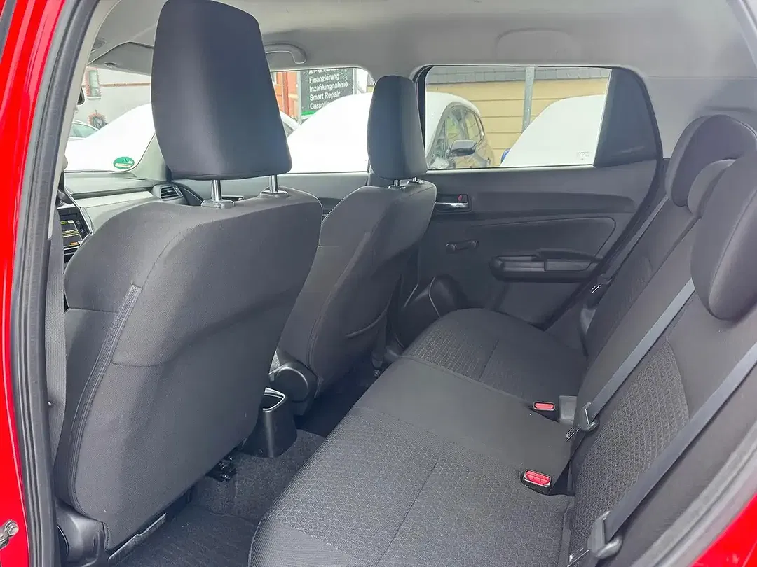 Suzuki Swift Hybrid 1.2 Dualjet Comfort+ - Thumbnail 14