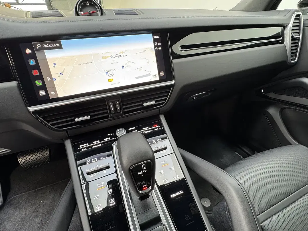 Porsche Cayenne E-Hybrid Sport Design - Thumbnail 10