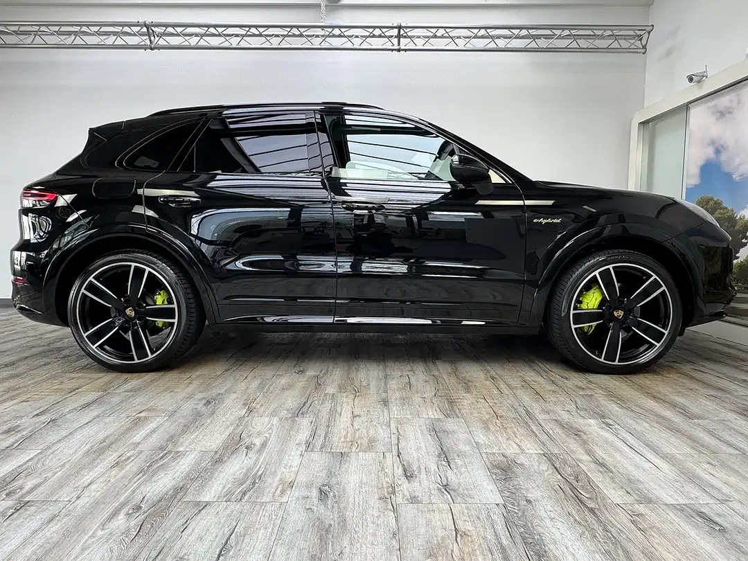 Porsche Cayenne E-Hybrid Sport Design - Thumbnail 4