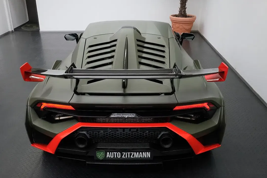 Lamborghini Huracán STO - Thumbnail 9