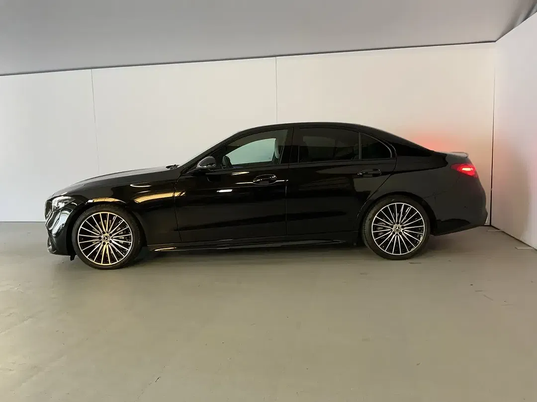 Mercedes-Benz C 200 AMG Night - Thumbnail 2